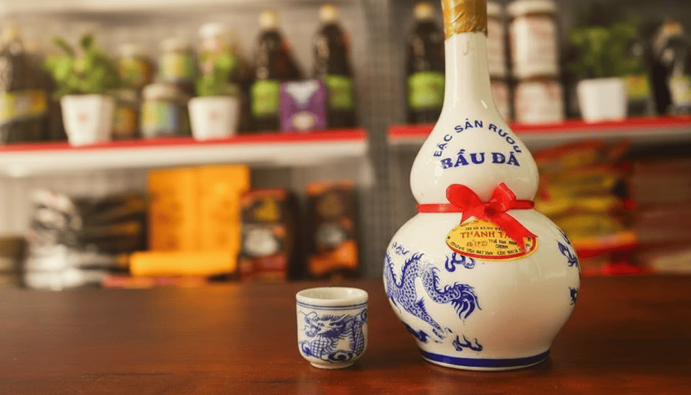 Hình ảnh Rượu Bàu Đá (Bầu Đá) - Đặc sản Bình Định